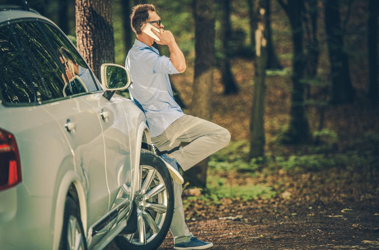 Here’s Why You Shouldn’t Break Into Your Car If You’re Locked Out